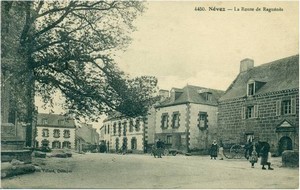 Bourg - Place du Calvaire (3)